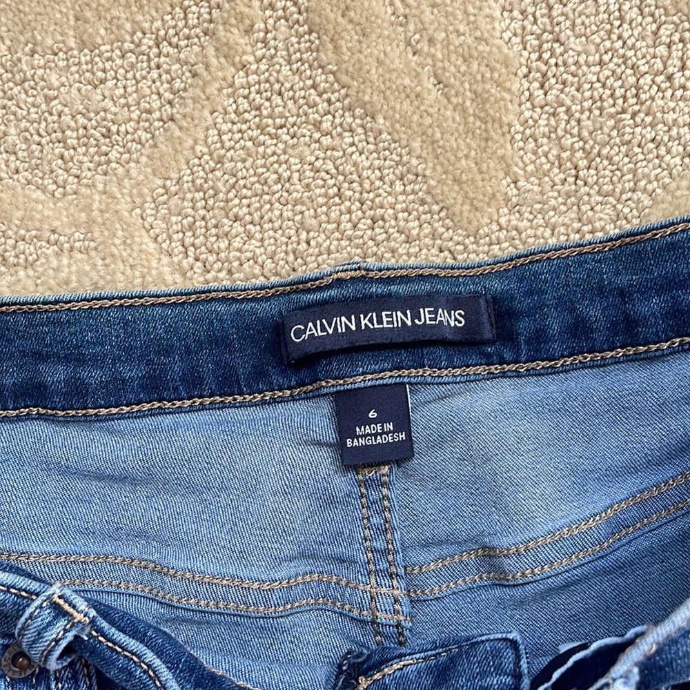 Calvin Klein Jean Shorts - Picture 3 of 5